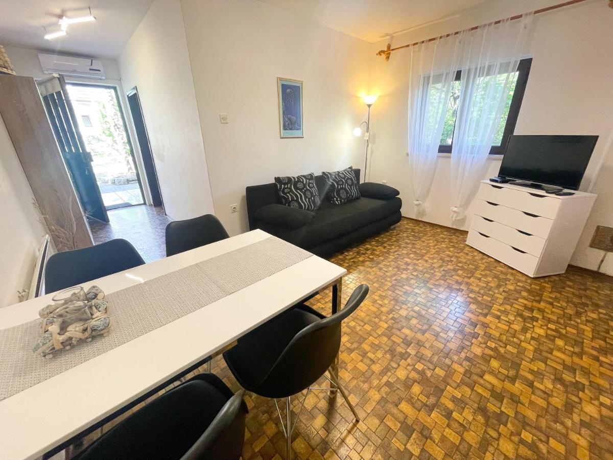 Apartmani Irena 卓得诺沃 外观 照片